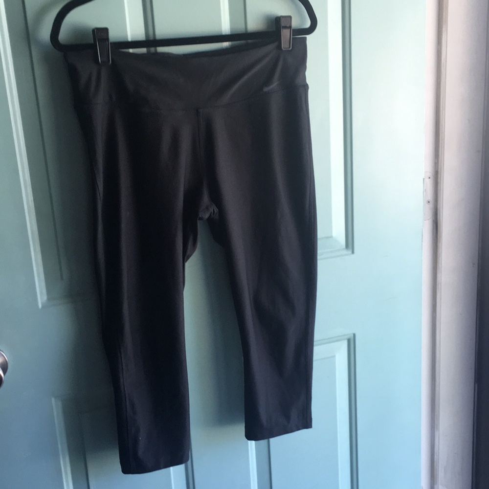 Nike DriFit capris